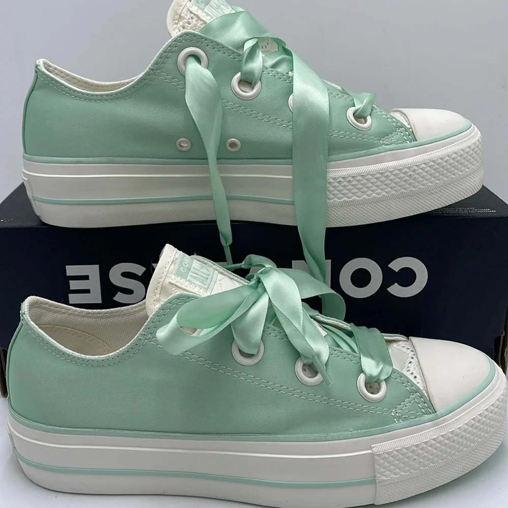 Converse WMNS CTAS LIFT OX STICKY ALOE/EGRET/EGRET A10300C Platforms Sneakers